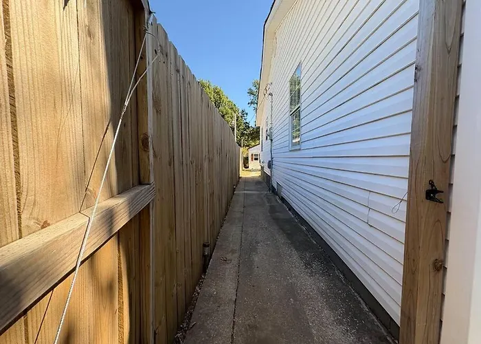 Bright & Comfortable Bungalow! Tulsa